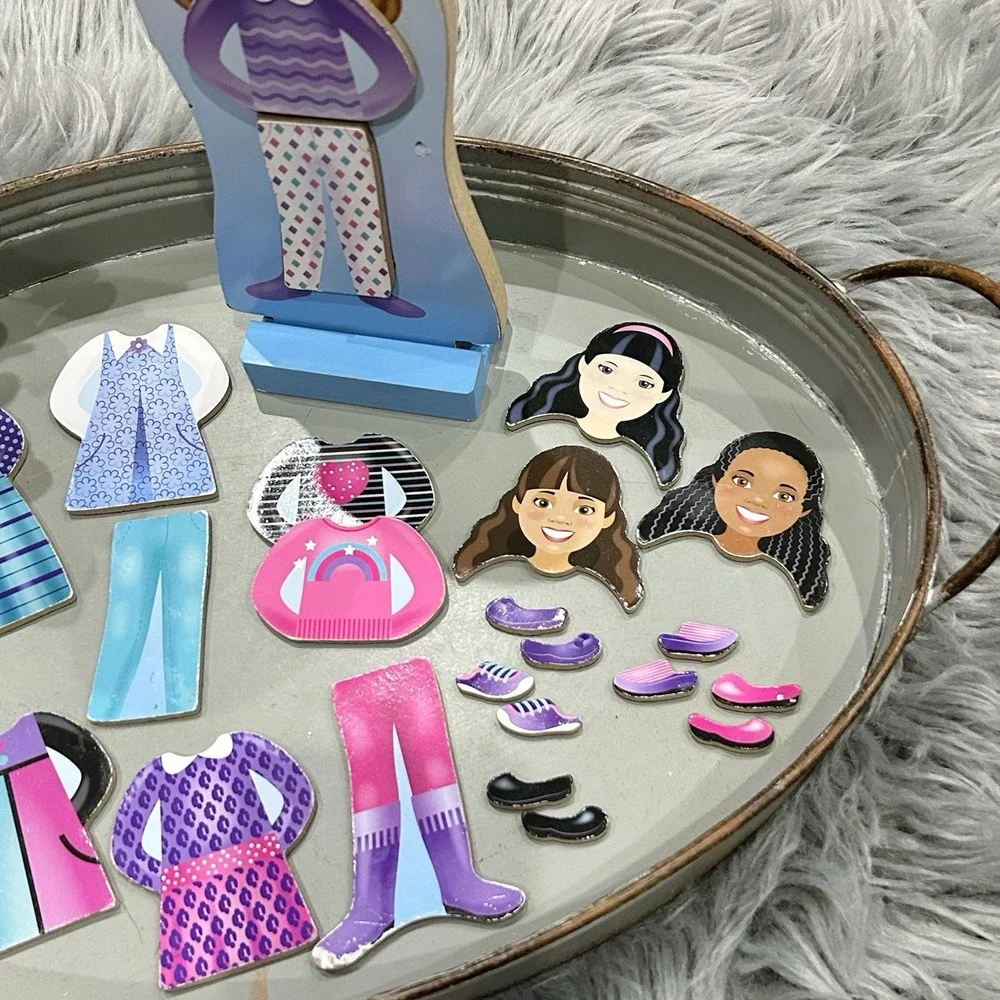Melissa And Doug Fun Fashions Magnetic Dress-Up Doll Bundle‎